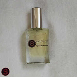 تصویر عطر ساواج دیور
